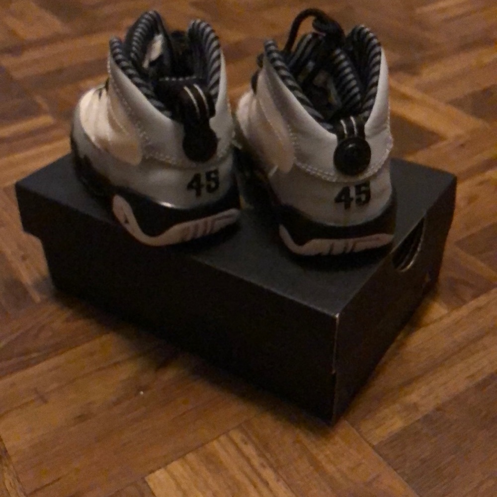 Retro Jordan 9 - Picture 2 of 3